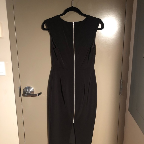 Short Sleeve Black Midi Dress - Picture 2 of 2